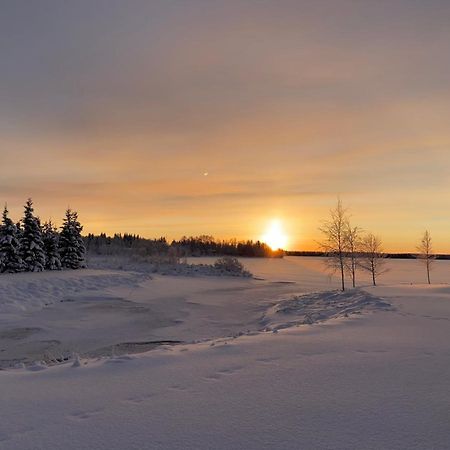 Hotelli Kultainen Joutsen Kuusamo Kültér fotó