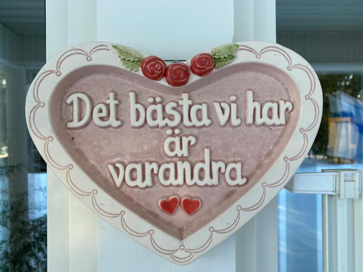 Hotelli Kultainen Joutsen Kuusamo Kültér fotó